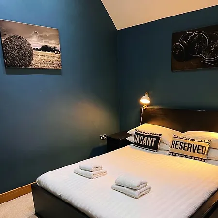 Stable Yard بيت ريفي